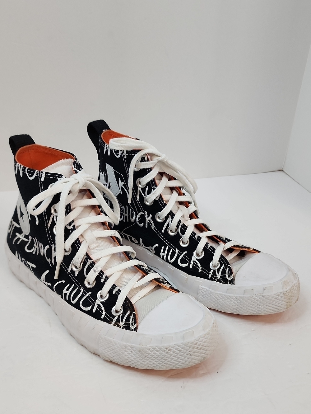 Converse High-Top Sneakers in Black and White Size 7